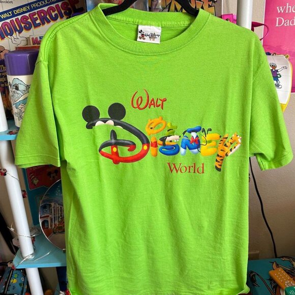VINTAGE 90’S LIME GREEN WALT DISNEY WORLD TEE - MEDIUM - Picture 1 of 4